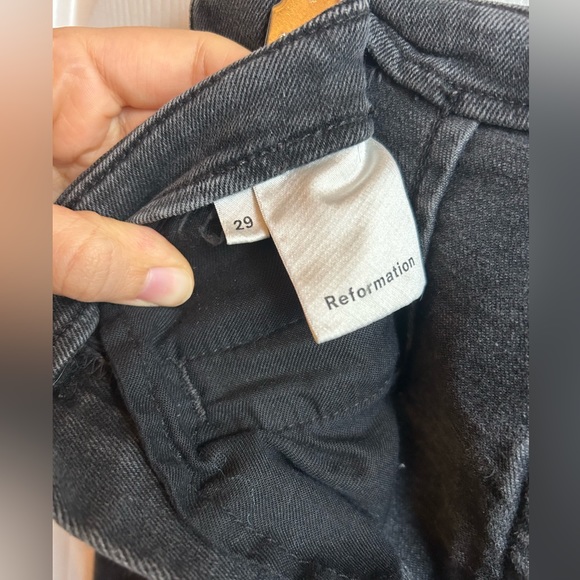 Black High-rise “Niki” Zipper skinny jeans - Reformation - size 29 - Picture 2 of 5